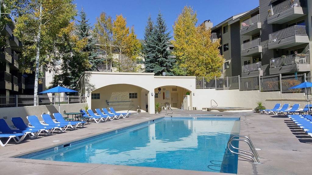 Ganze Wohnung, Bc West # : Deluxe 2Br Condo w / Free Skier Shuttle, beheizter Pool, Hot Tubs in Avon, Beaver Creek
