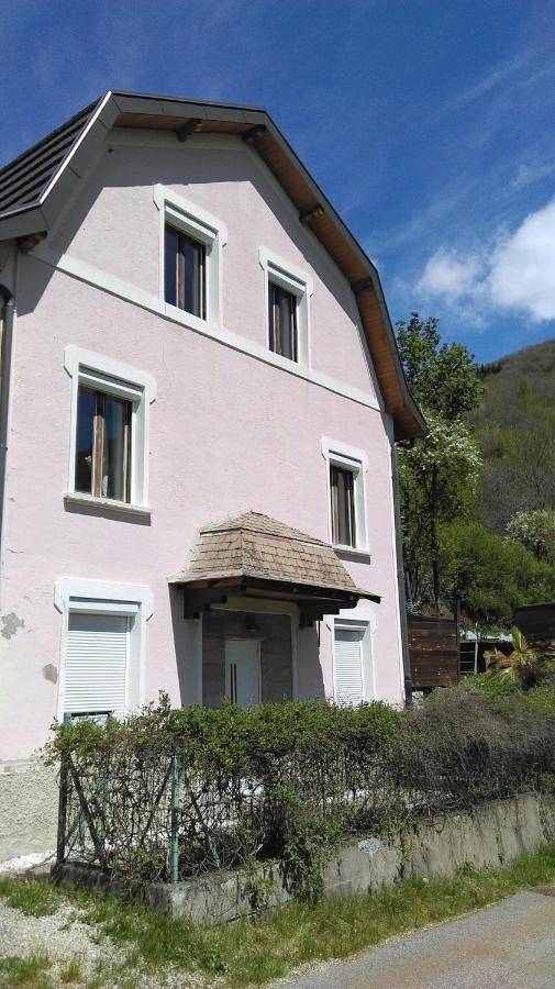 Gîte pour 4 personnes, avec vue et terrasse, animaux acceptés à Saint-Michel-de-Maurienne - 4
