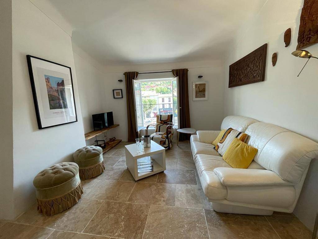 Appartement entier, Two-Bedroom Apartment in Apt, Parc naturel régional du Luberon