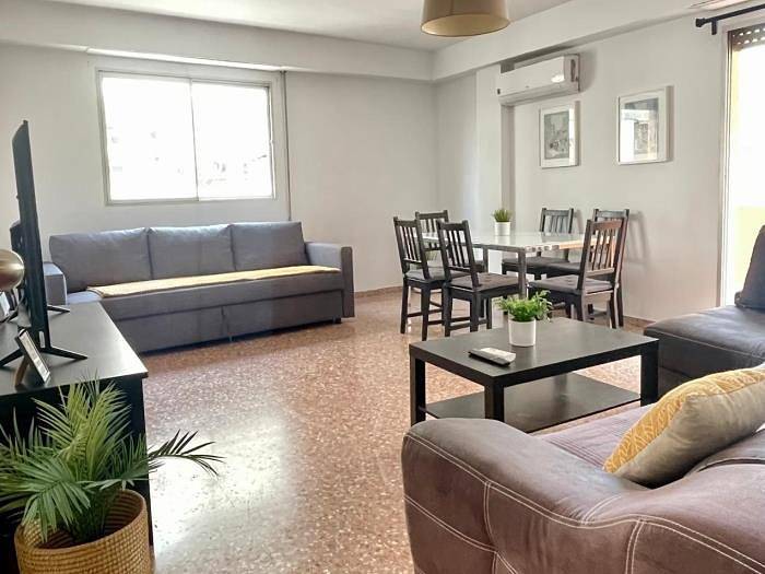 Ganze Ferienwohnung, Ferienwohnung für 10 Personen mit Balkon/Terrasse in Port de Sagunt, Sagunto