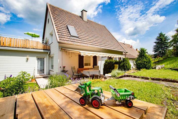 Ferienwohnung für 4 Personen, mit Terrasse und Garten in Buchen - 3