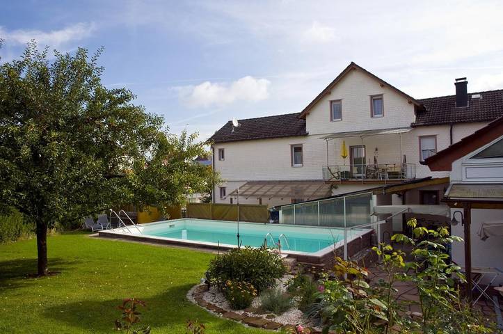 Ferienwohnung für 5 Personen, mit Terrasse und Garten im Odenwald
