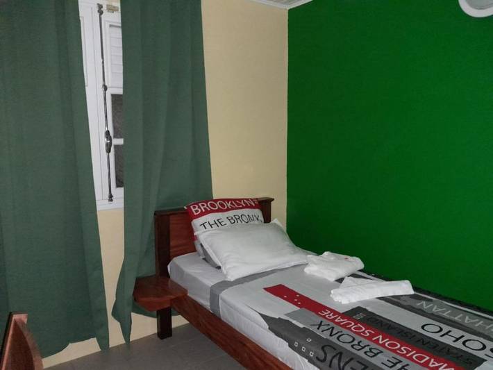 Location de vacances pour 5 personnes, avec piscine ainsi que vue et jardin dans Saint-Joseph (Martinique) - 4