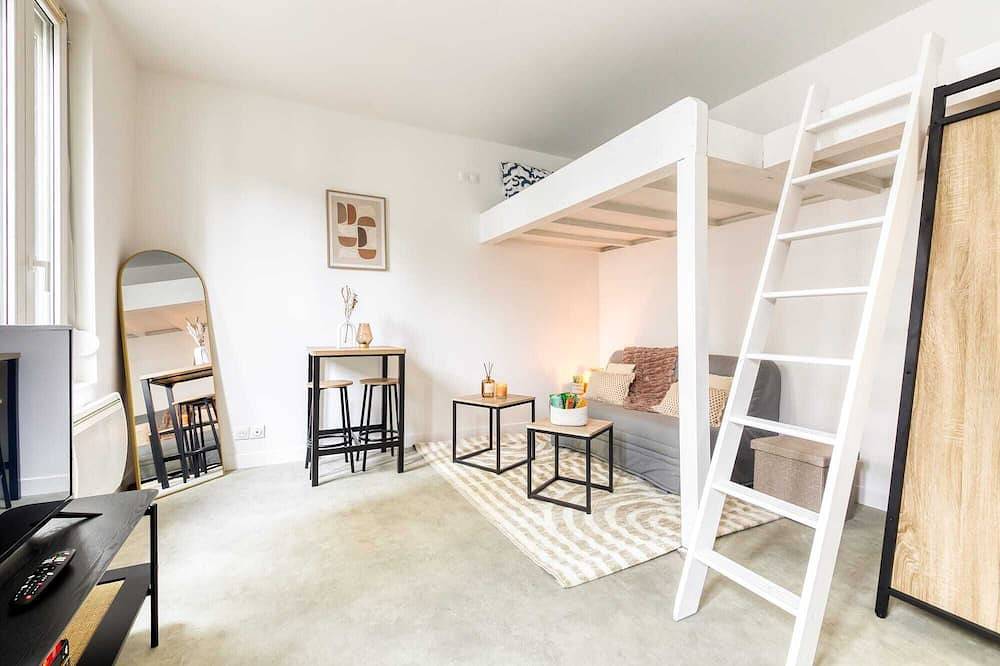 Appartement entier, Le Petit nid cocooning - Studio chaleureux et élégant in Aubervilliers, Seine-Saint-Denis