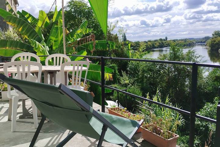 Location de vacances pour 4 personnes, avec terrasse et jardin, animaux acceptés à Lamothe-Montravel