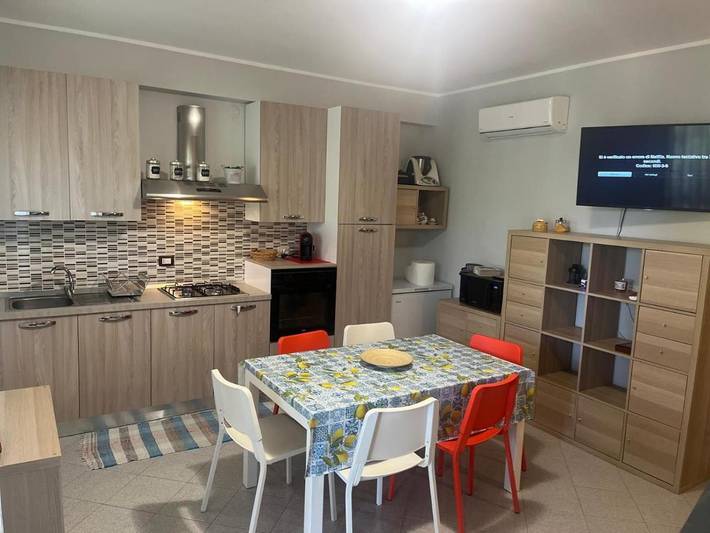 Casa sulla spiaggia per 6 persone, con terrazza e panorama, con animali domestici in Sicilia
