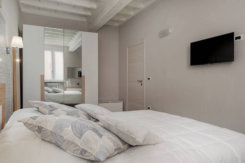 Apartamento entero, Free bikes and Wi-Fi 5 Min from the Ducal in Mantua, Provincia de Mantova