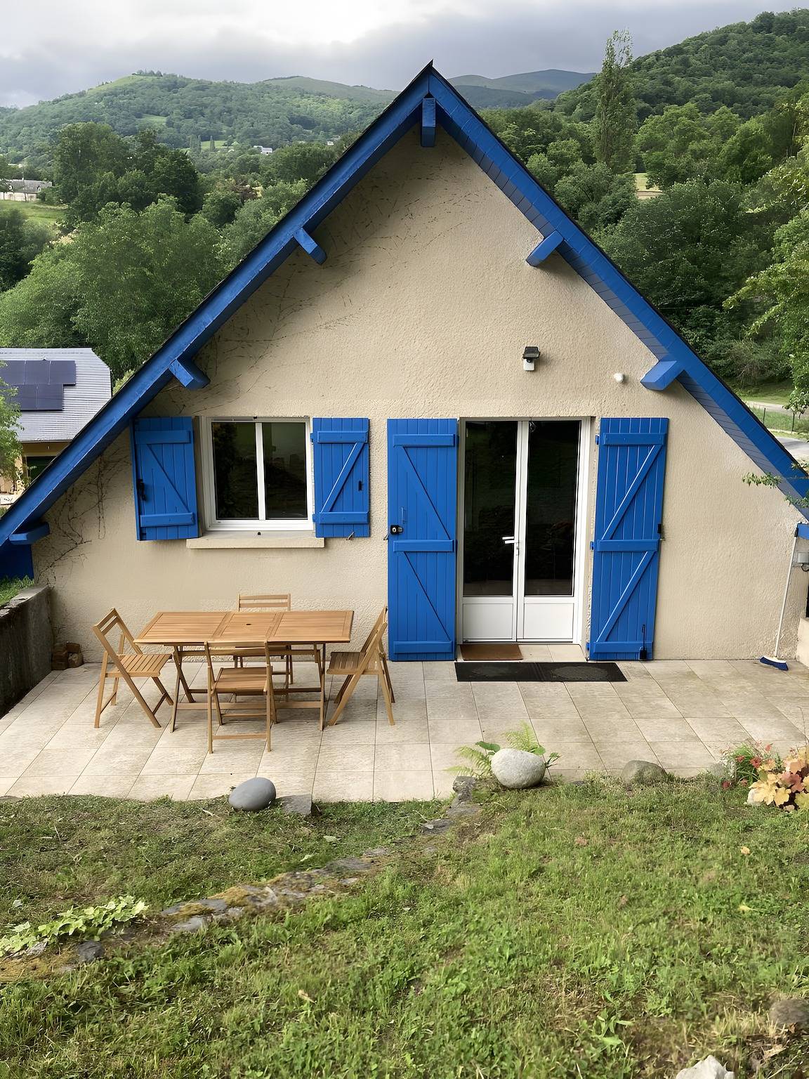 Casa de vacaciones «L'oustal De Préchac 1» con vistas a la montaña, terraza privada y Wi-Fi in Préchac, Parque nacional de los Pirineos