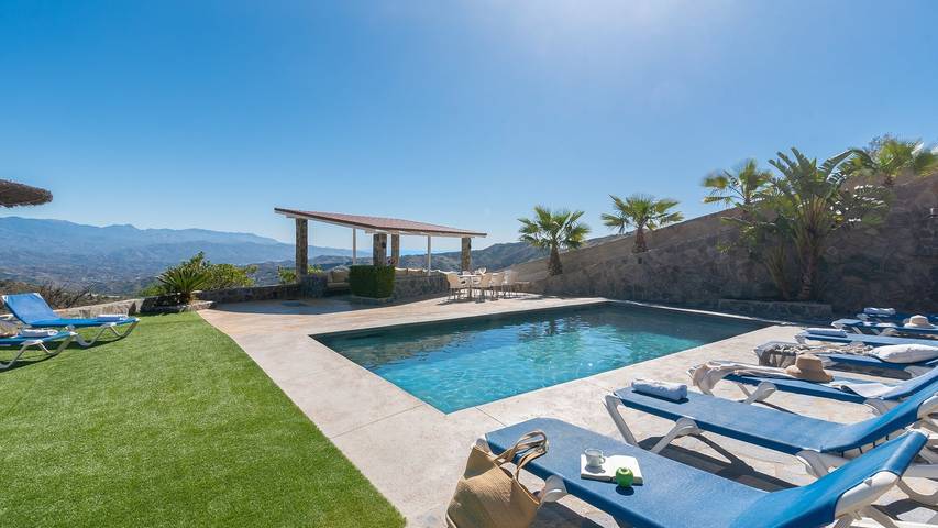 Ferienhaus für 20 Personen, mit Balkon/Terrasse und Pool in Andalusien - 2
