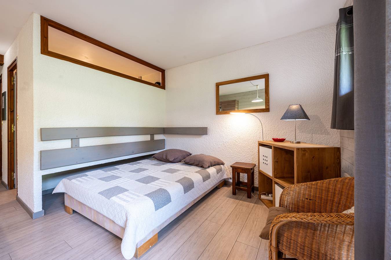 Studio entier, Studio '9 - La Palettaz' avec vue sur la montagne, jardin partagé et Wi-Fi in Cohennoz, Région d'Albertville