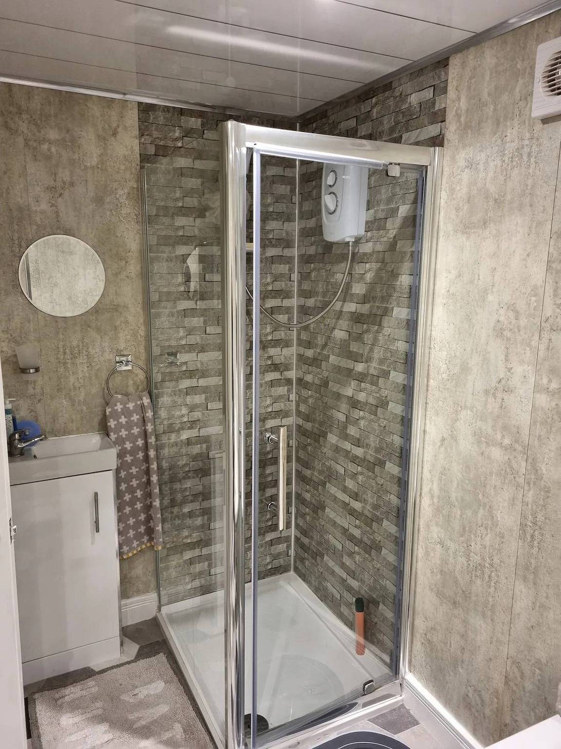 Entire studio, Studio/Near Beach/Garden/Parking/Petsok in Sunderland
