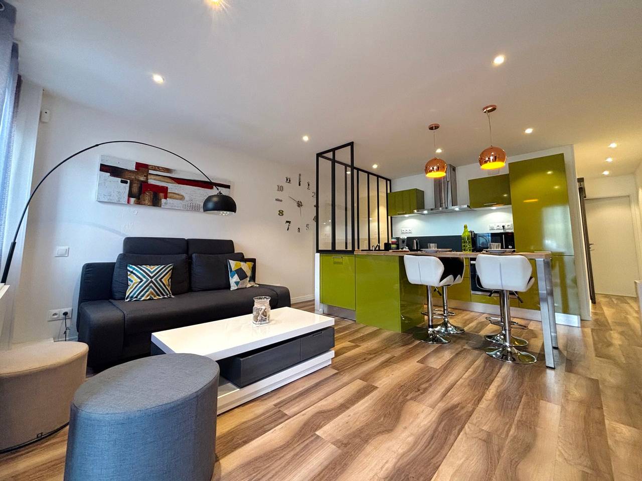 Appartement entier, Moderne T3 près de Morillon avec parking, Wifi, appareils à raclette et fondue in Bonneville, Région de Bonneville