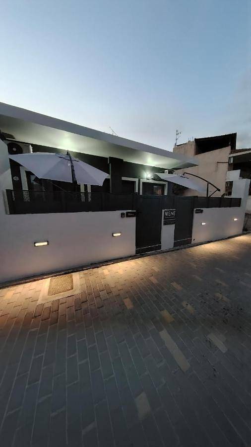 Gîte pour 3 personnes, avec terrasse, adapté aux familles dans Myrtos - 2