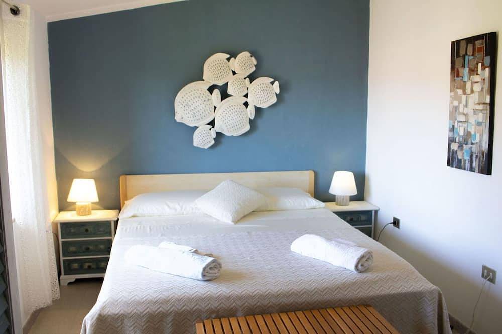 Appartement entier, Bel appartement pour 4 personnes avec climatisation, Wifi, Tv, terrasse et animaux admis in Tancau sul Mare, Santa Maria Navarrese