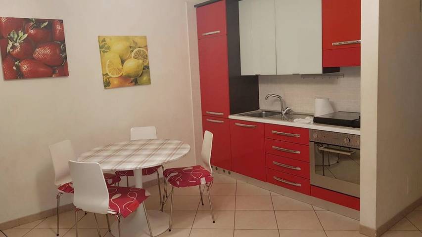 Gîte pour 5 personnes, avec vue ainsi que jardin et piscine, animaux acceptés à Barletta - 4