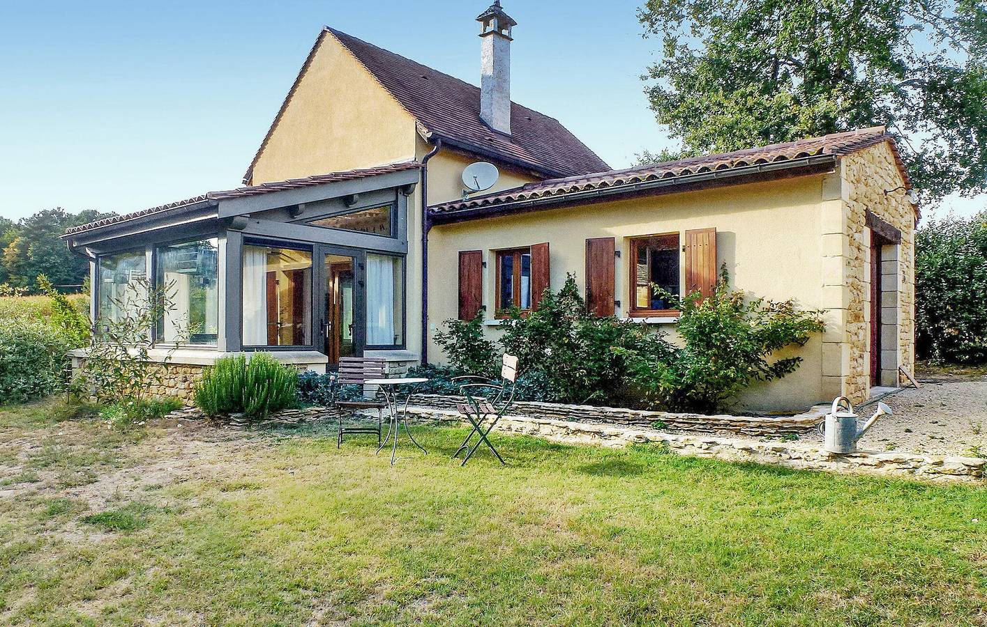 Appartement avec vue panoramique et parking, grill et lecteur DVD in La Chapelle-Aubareil, Périgord Noir
