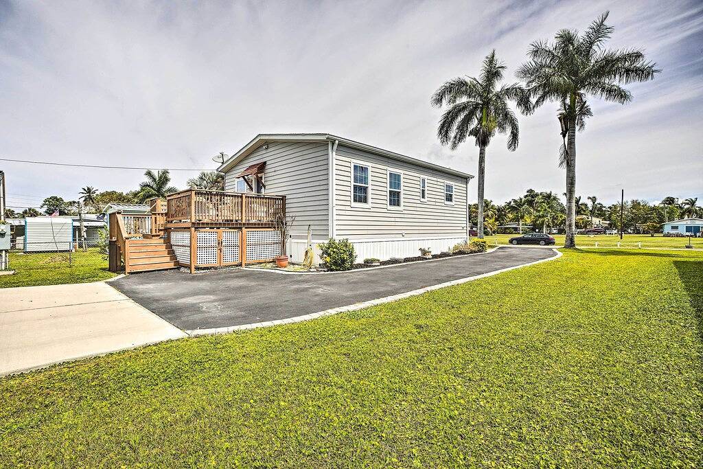 Fort Myers Home Near Sanibel Island Causeway in Iona, Southwest Florida