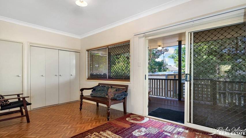 Holiday home for 6 people, with balcony and garden in Brisbane