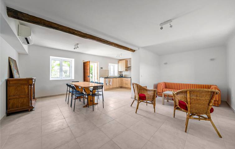 Location de vacances pour 6 personnes, avec terrasse à Mouriès - 3