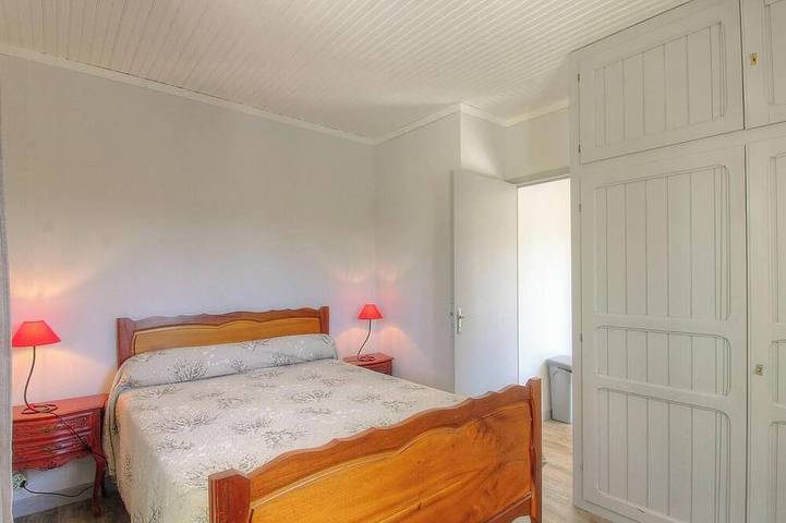 Location de vacances pour 2 personnes, avec terrasse et piscine à Santa-Maria-Siché - 2
