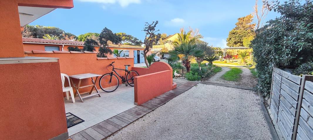 Studio pour 4 personnes, avec terrasse