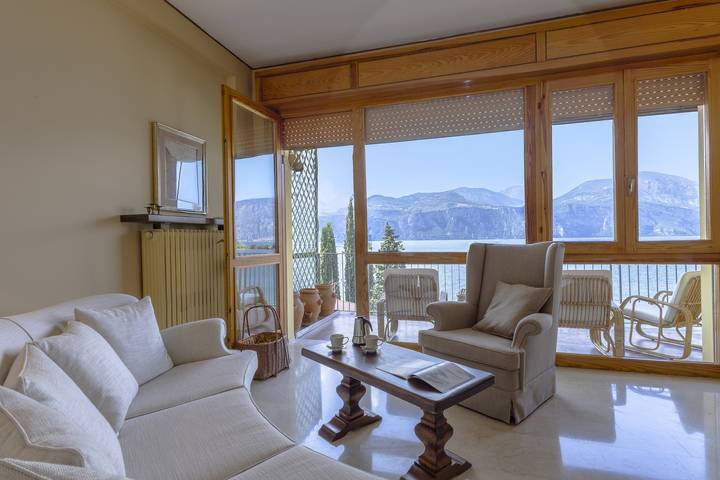 Ferienhaus für 4 Personen, mit Terrasse und Seeblick am Gardasee - 4