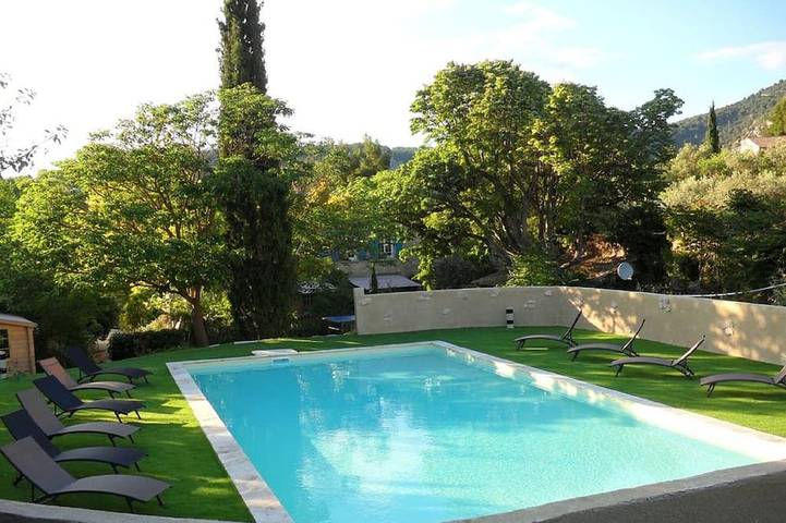Appartement de vacances pour 5 personnes, avec Jardin et Piscine