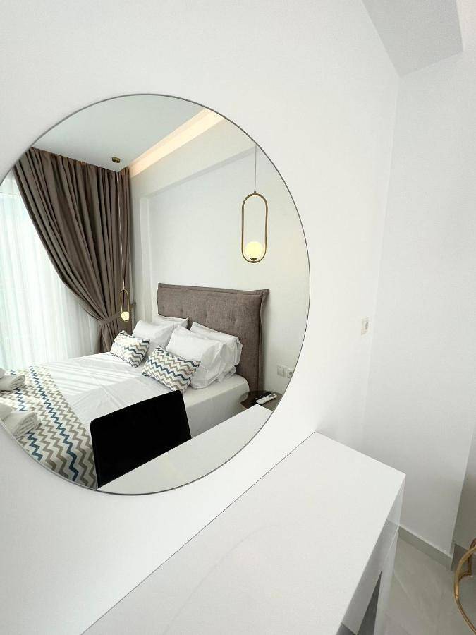 Gîte pour 2 personnes, avec piscine ainsi que jardin et vue dans Georgioupoli - 4