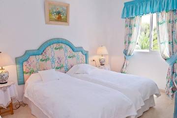 Beach House for 10 People in Elviria, Marbella, Photo 3