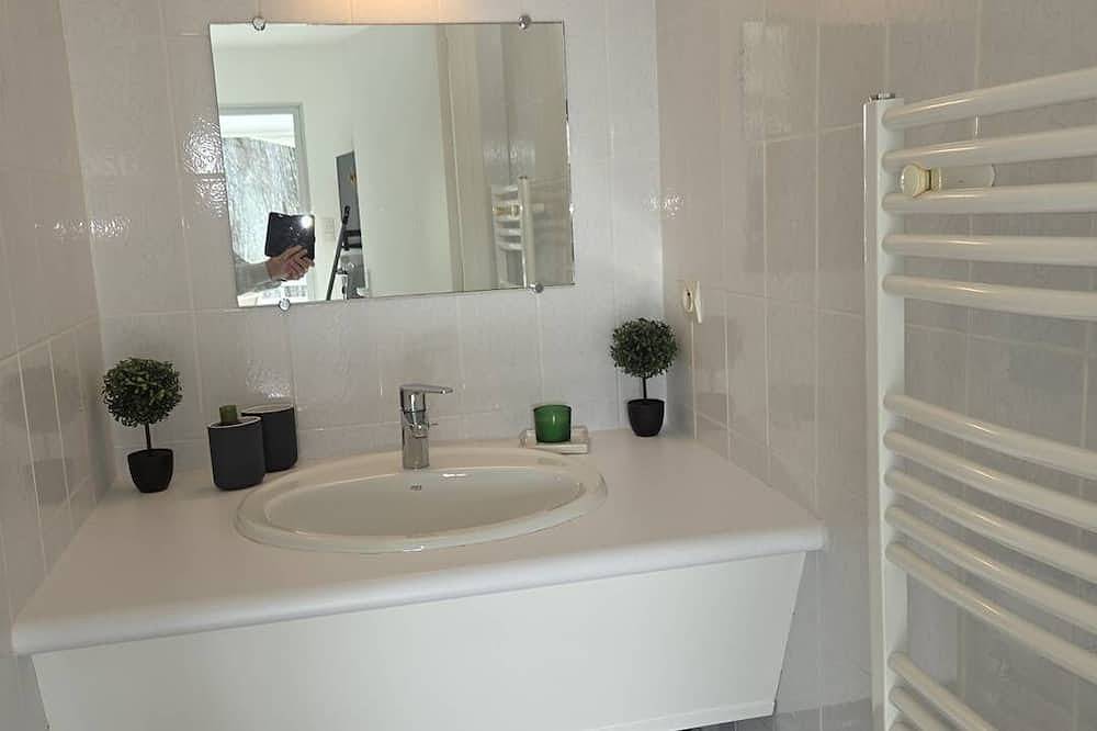 Appartement entier, Appartement idéal 2-3 pers. vue mer in Damgan, Côte des Mégalithes