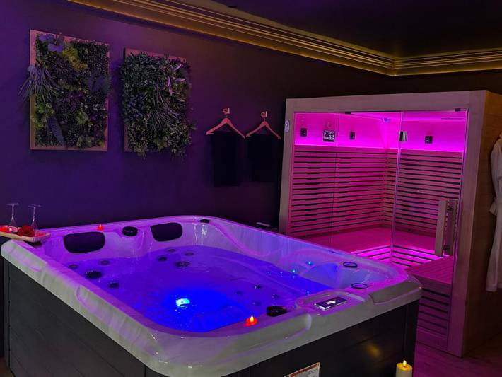 Location de vacances pour 2 personnes, avec Terrasse et Jacuzzi ainsi que Jardin et Sauna dans La Chaussée (Dieppe)