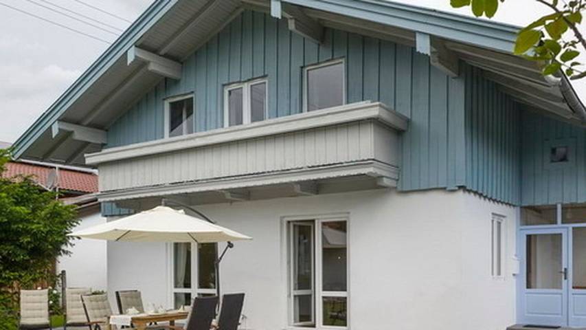 Ferienhaus für 6 Personen, mit Balkon und Garten