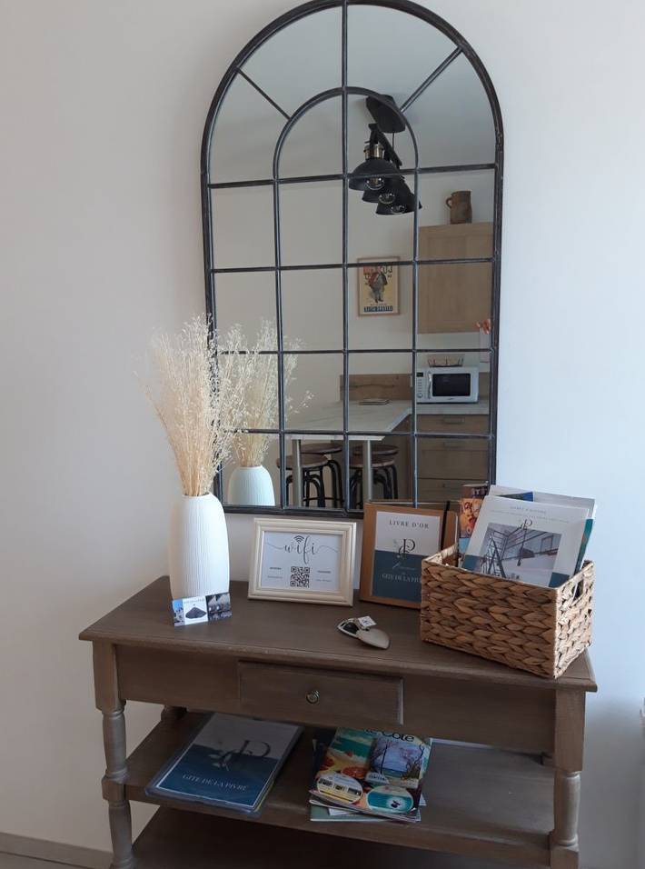 Gîte pour 4 personnes, avec jardin ainsi que vue sur le lac et terrasse à Saint-Viaud - 3