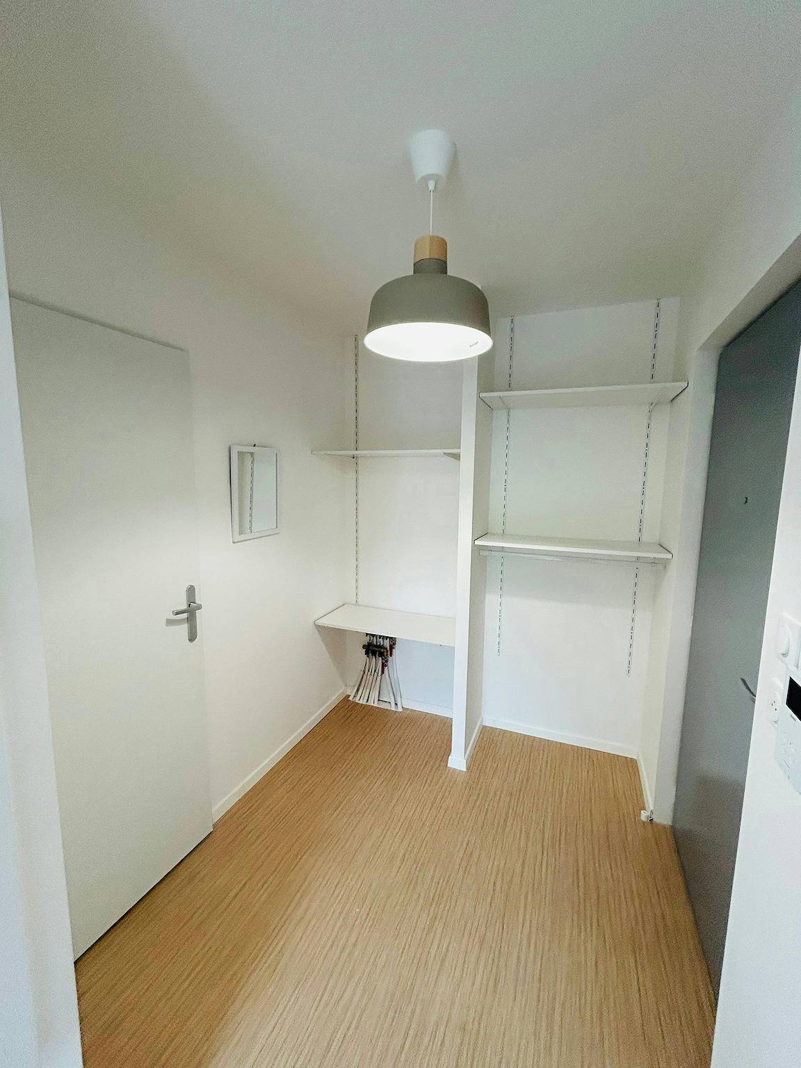 Apartamento entero, We Live In R - Suite 103 in Reims, Marne