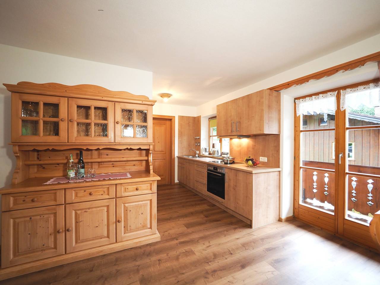 Ganze Ferienwohnung, Haus Hölzl Ferienwohnungen - Ferienwohnung Nr. 2, 2-4 Personen, 42 qm, Balkon, Schlafzimmer+Wohnküche mit Schlafcouch in Hintersee, Ramsau bei Berchtesgaden
