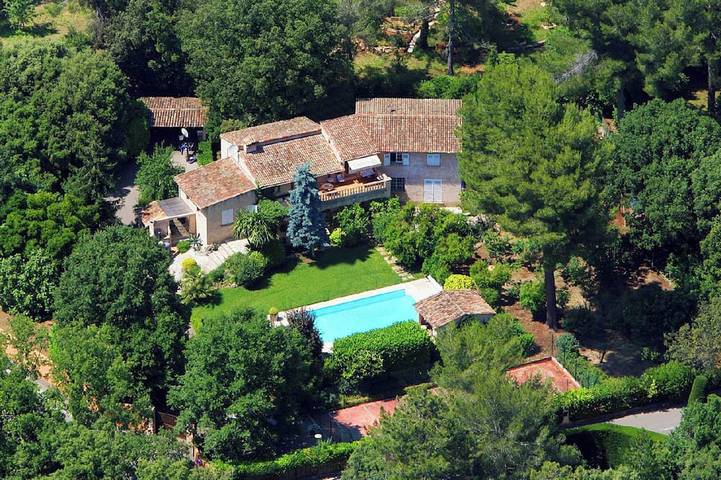 Maison de vacances pour 10 personnes, avec jardin, animaux acceptés à Roquefort-les-Pins