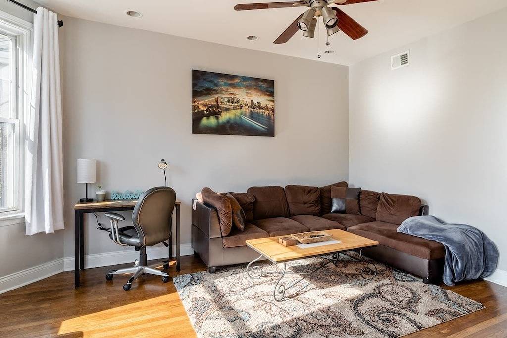 Ganze Wohnung, Cozy Family 3Br Oasis: Park, Private Yard, & Bbq! in Chicago, Cook County