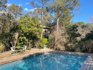 Gîte pour 2 personnes, avec jardin et piscine à Saint-Jean-de-Cuculles