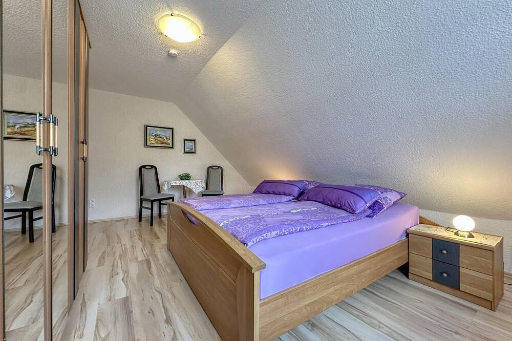 Ganze Wohnung, Schöne Wohnung im Thüringer Wald mit Balkon in Floh-Seligenthal, Rennsteig