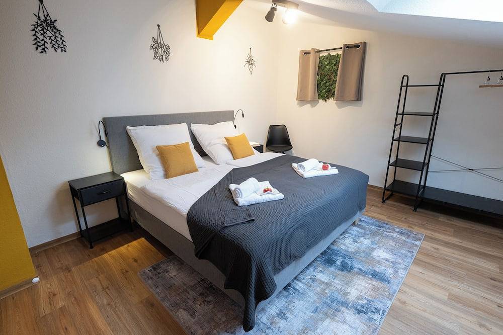 Ganze Wohnung, Altbauoase Fulda - ruhig, zentral, Terrasse, Bahnhof 400m - in Fulda, Rhön-Hessen