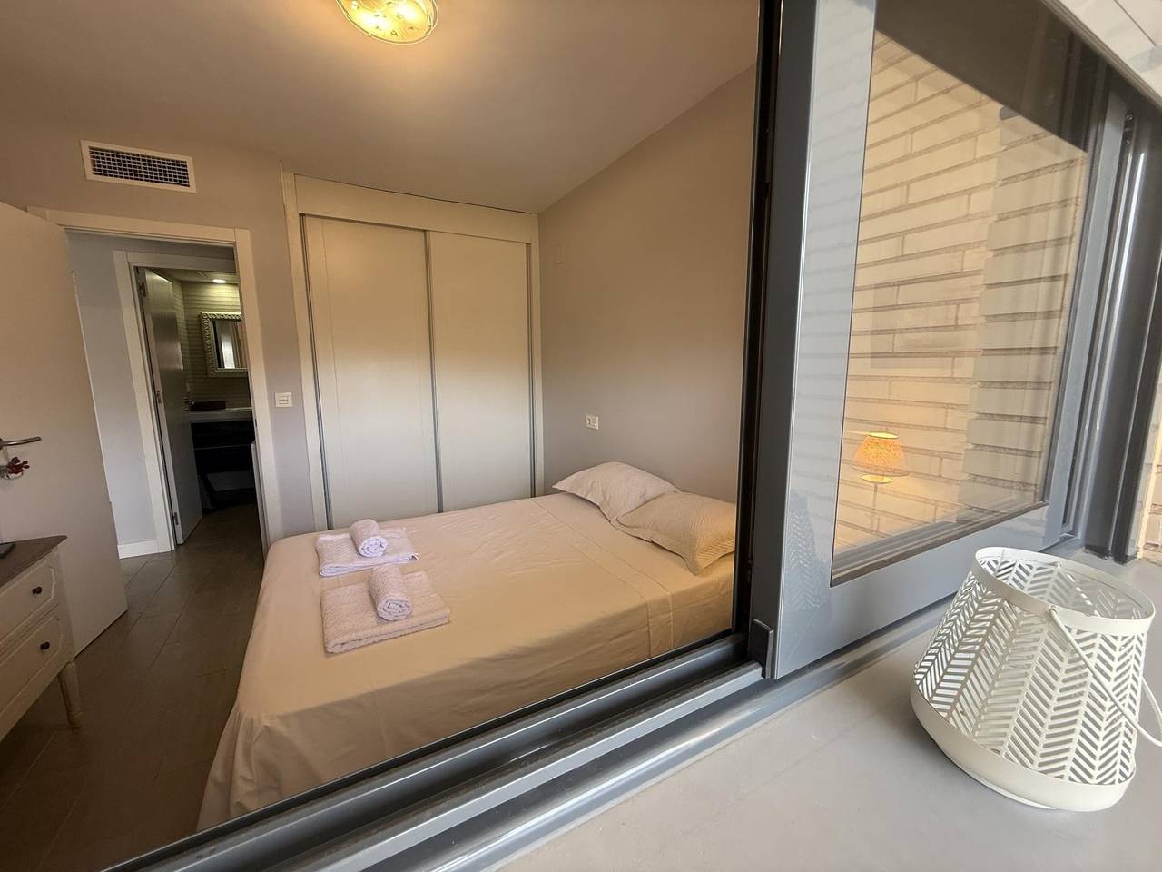 Appartement de vacances entier, Élégant appartement avec piscine et parking près de la plage Pau 5 in El Barrio, San Juan Playa