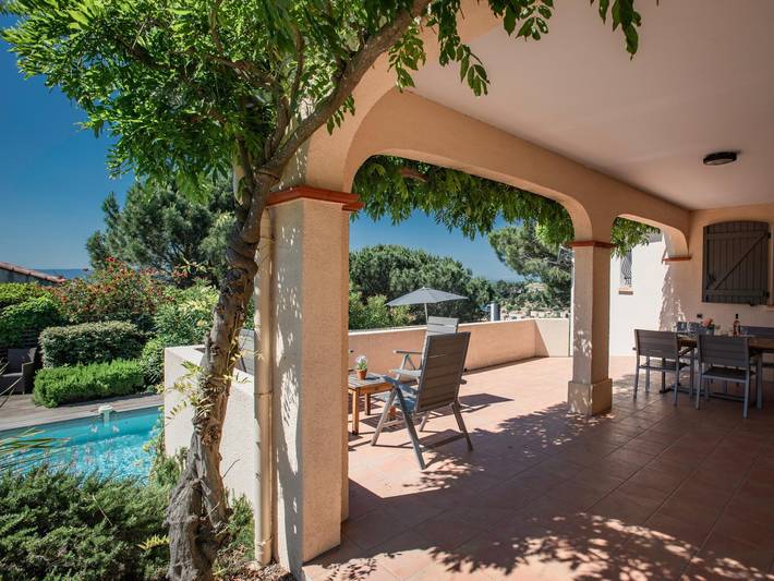 Location de vacances pour 6 personnes, avec piscine ainsi que sauna et jardin, animaux acceptés à Caunes-Minervois - 3