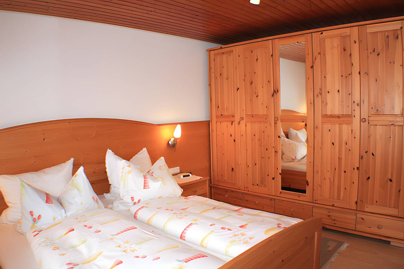 Ferienwohnung 'Landsitz, 55 qm' mit gemeinsamer Terrasse, gemeinsamem Garten und Wlan in Elzach, Mittlerer Schwarzwald