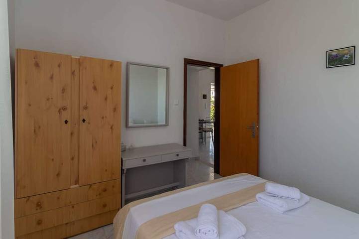 Ferienwohnung für 5 Personen, mit Balkon und Garten in Afantou - 4