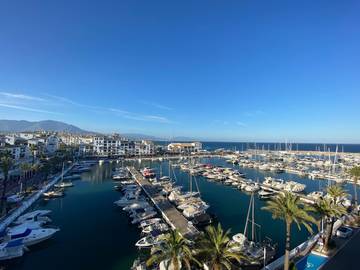 Ferienwohnung für 6 Personen, mit Terrasse und Pool in Manilva