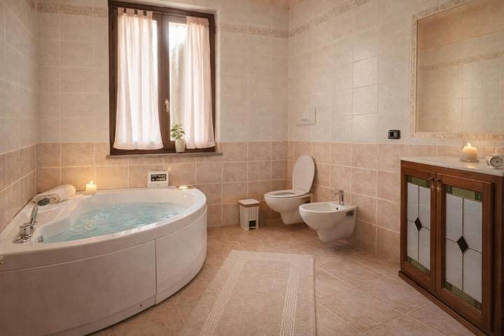 Gîte pour 5 personnes, avec Balcon et Jacuzzi ainsi que Terrasse et Jardin à Magenta - 3