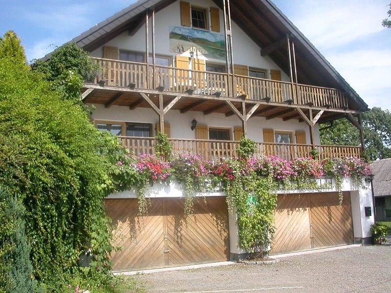 Gästehaus Fichtelgebirgsblick - Ferienwohnung Huhn in Stammbach, Landkreis Hof