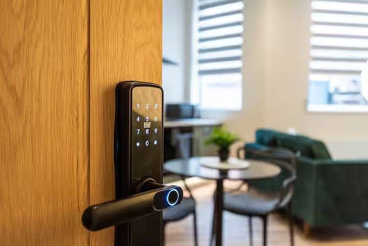 Entire studio, Harmony 4 - Stylish Central Studio Near Stadium in Leicester, Heart of England