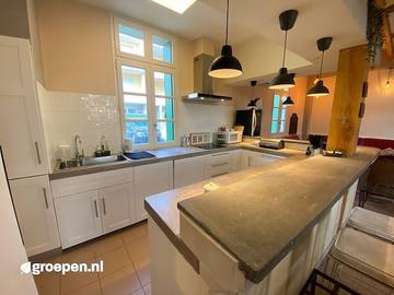 Gîte pour 8 personnes, avec balcon/terrasse ainsi que sauna et terrasse à Roujan