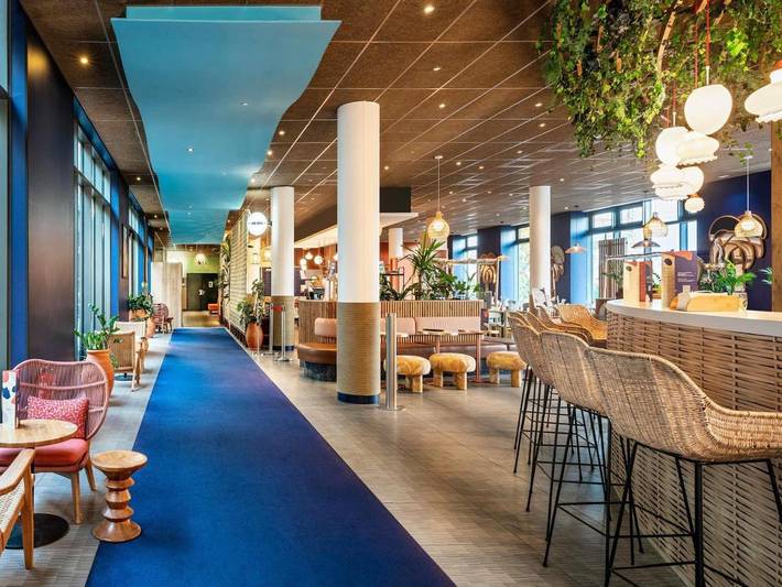 Hôtel pour 2 personnes, avec terrasse à Paray-Vieille-Poste